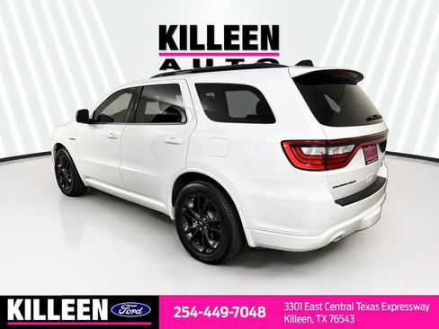 Used 2023 Dodge Durango R/T RWD image 7