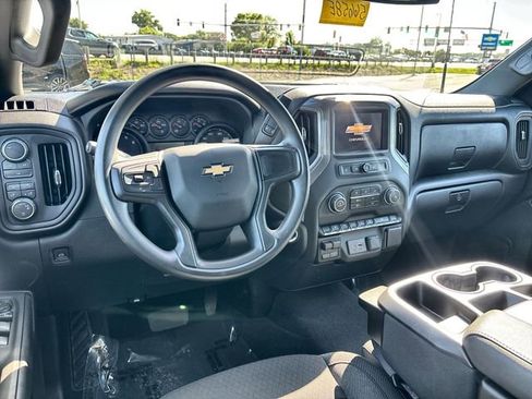 Certified 2025 Chevrolet Silverado 2500 Custom w/ Custom Value Package AWD/4WD image 17