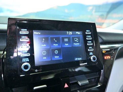 Used 2022 Toyota Camry LE image 32