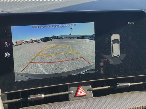 Used 2025 Kia Sportage SX image 15