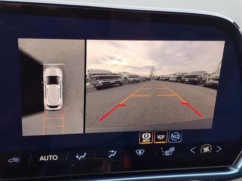 New 2026 Chevrolet Equinox EV LT image 22