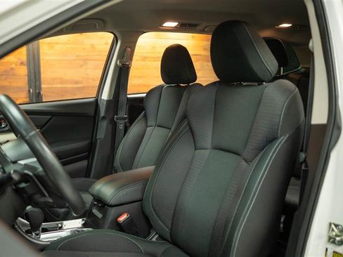 Used 2019 Subaru Ascent Premium image 11