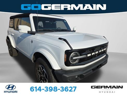 Used 2024 Ford Bronco Outer Banks AWD/4WD image 1