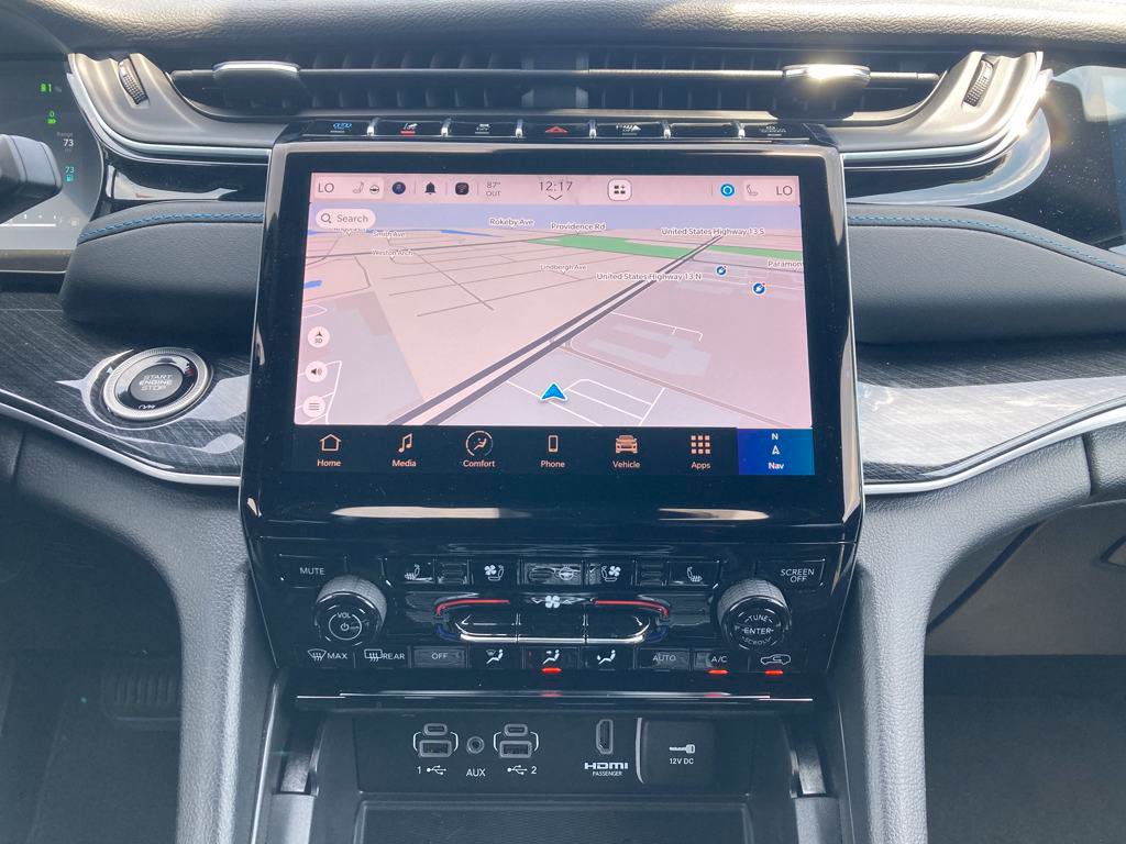 New 2024 Jeep Grand Cherokee Trailhawk w/ Luxury Tech Group III AWD/4WD image 19