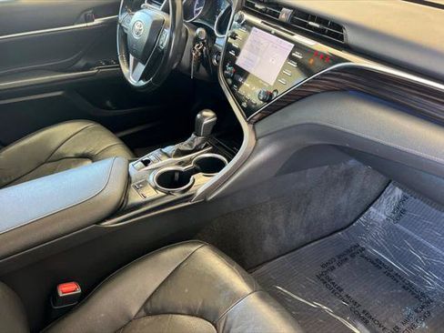 Certified 2018 Toyota Camry XLE w/ Audio Package FWD image 16