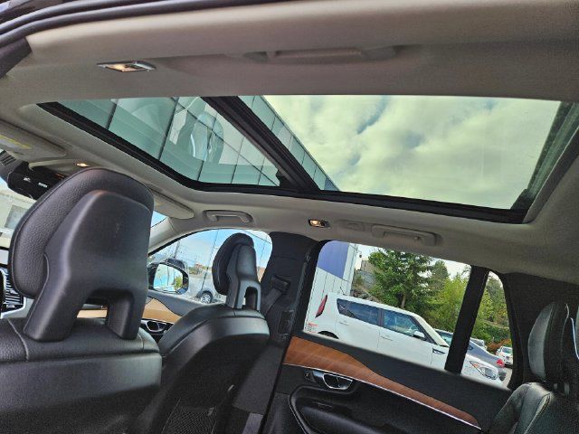 Used 2021 Volvo XC90 T6 Momentum w/ Advanced Package AWD/4WD image 17