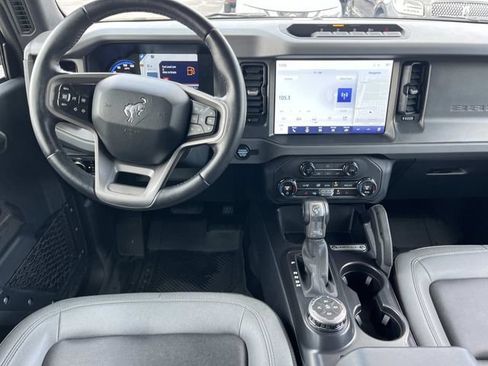 Used 2024 Ford Bronco Big Bend w/ Sasquatch Package AWD/4WD image 15