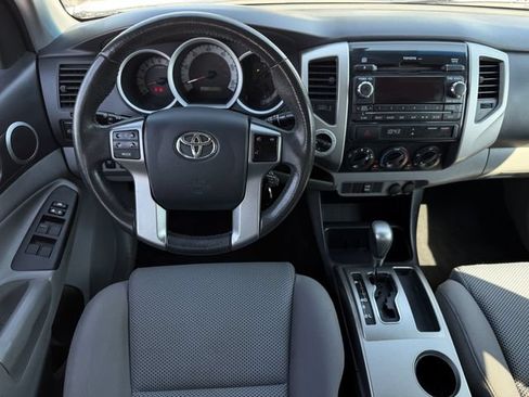 Used 2012 Toyota Tacoma 4x4 Double Cab w/ TRD Sport Pkg image 11