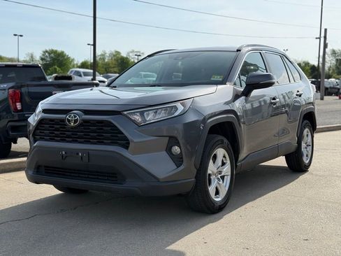 Used 2021 Toyota RAV4 XLE image 2