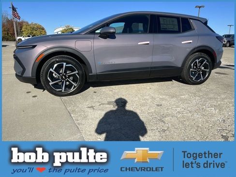 New 2026 Chevrolet Equinox EV LT image 1