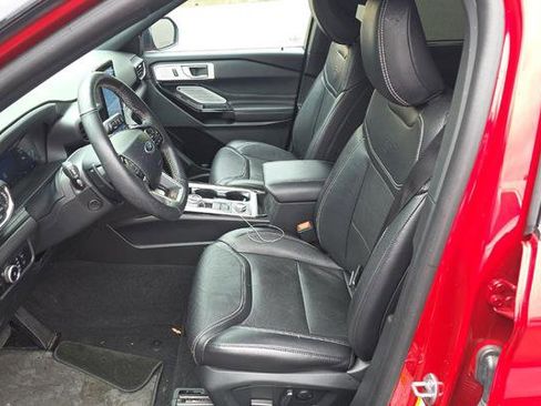 Used 2024 Ford Explorer ST w/ Equipment Group 401A AWD/4WD image 5