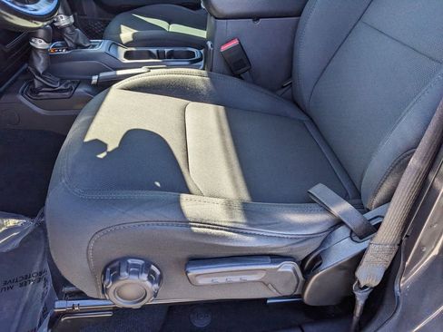 Used 2021 Jeep Wrangler Unlimited Sport image 20