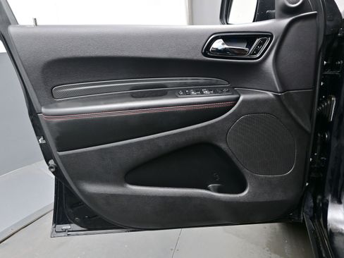 Used 2025 Dodge Durango GT image 9