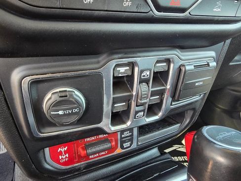 Used 2020 Jeep Gladiator Rubicon AWD/4WD image 22