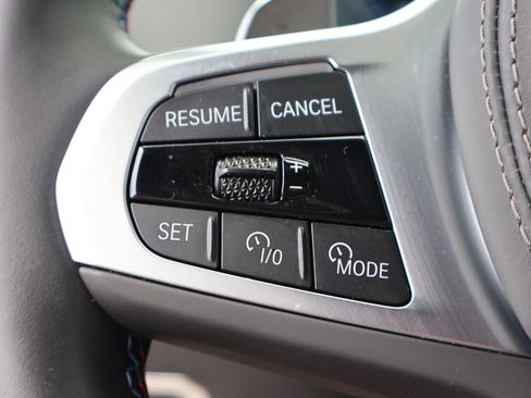 Used 2026 BMW X7 M60i AWD/4WD image 27