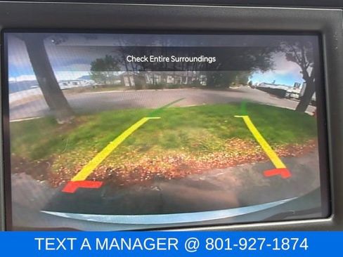 Used 2023 Chrysler Voyager LX FWD image 27