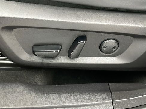 Used 2024 Mitsubishi Outlander SE image 21