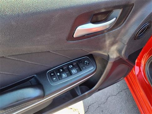 Used 2022 Dodge Charger SXT image 12
