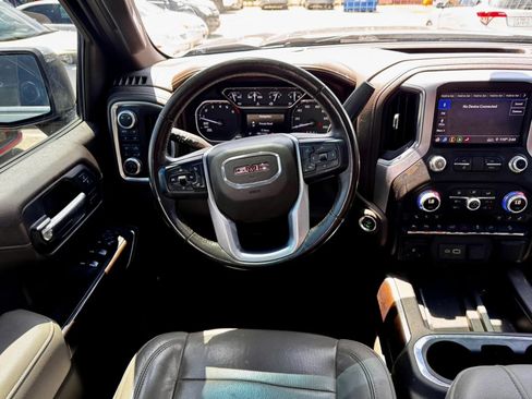 Used 2019 GMC Sierra 1500 SLT AWD/4WD image 23