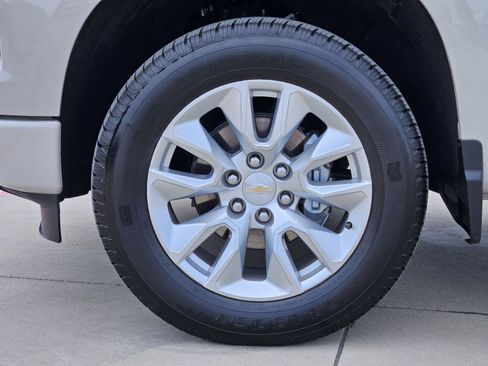 New 2026 Chevrolet Silverado 1500 Custom RWD image 12