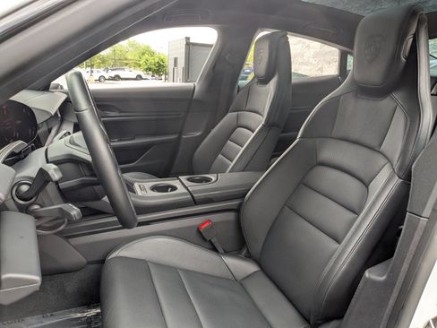Used 2023 Porsche Taycan RWD image 5