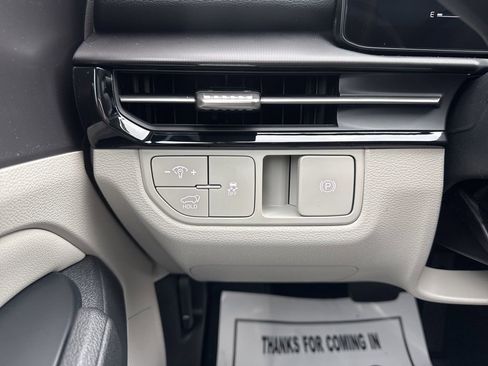 New 2026 Kia Sportage EX FWD image 9