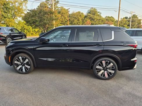 New 2026 Mitsubishi Outlander SEL FWD image 6