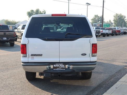 Used 2004 Ford Excursion XLT image 7