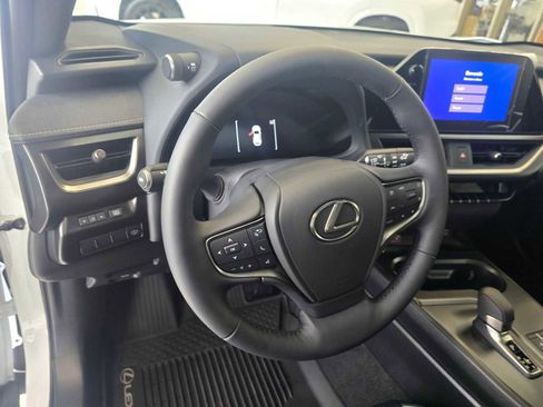 New 2026 Lexus UX 300h AWD image 27