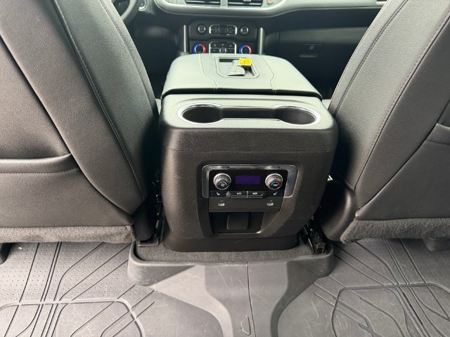Used 2023 Chevrolet Tahoe Premier w/ Premium Package 2 AWD/4WD image 19