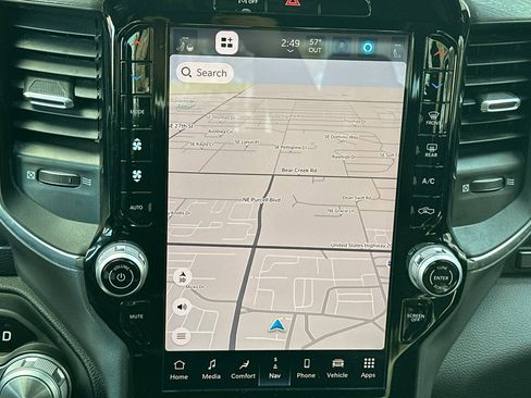 Used 2025 RAM 1500 Laramie image 18