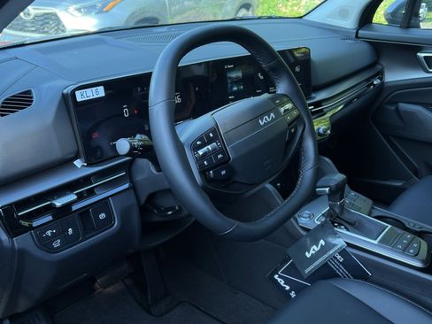 New 2026 Kia Sportage EX AWD/4WD image 21