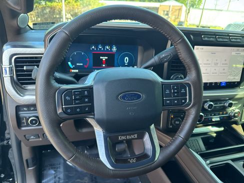 Used 2024 Ford F350 King Ranch AWD/4WD image 14