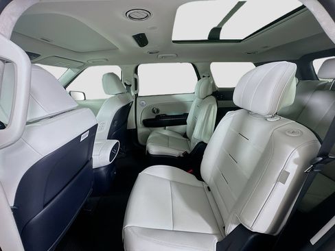 New 2026 Hyundai Palisade Calligraphy FWD image 17