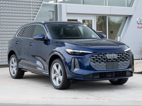 New 2025 Audi Q5 Premium Plus image 2