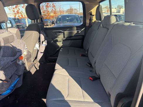 Used 2019 RAM 1500 Big Horn image 5