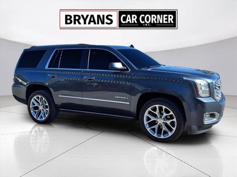 Used 2020 GMC Yukon Denali w/ Denali Premium Package image 16