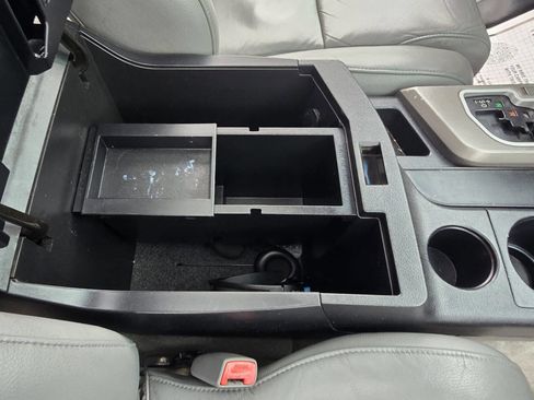 Used 2011 Toyota Sequoia SR5 image 39