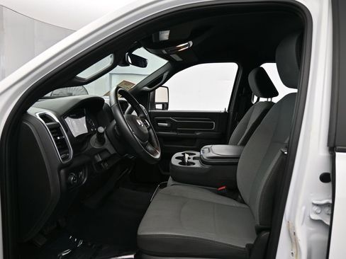 Used 2024 RAM 2500 Big Horn image 11