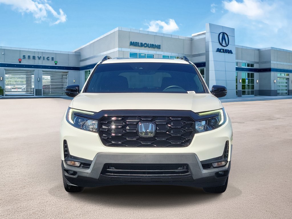 Used 2023 Honda Passport Elite image 2