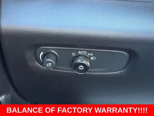 Used 2023 Chevrolet Traverse LT FWD image 20