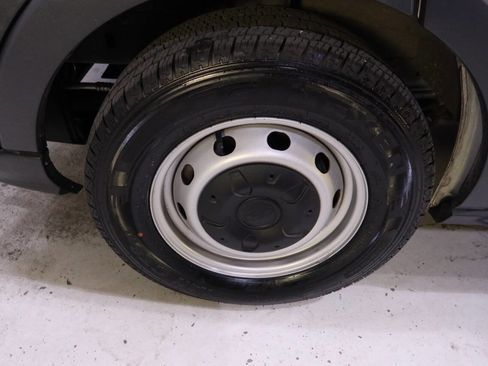 Used 2016 Ford Transit 350 XL image 10