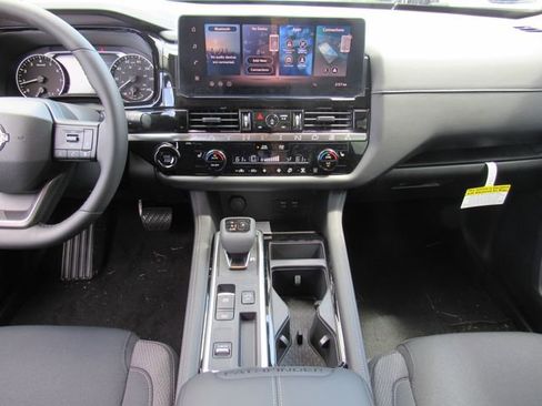 New 2026 Nissan Pathfinder SV image 20