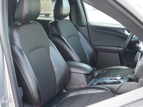 Used 2024 Ford Escape ST-Line image 24