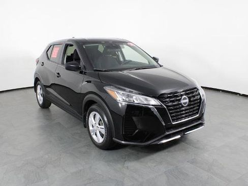 Certified 2023 Nissan Kicks S image 14