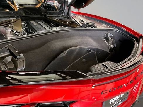Used 2021 Chevrolet Corvette Stingray Premium Cpe w/ Z51 Performance Package RWD image 29