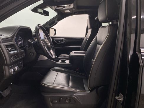 Used 2021 GMC Yukon XL SLT w/ SLT Luxury Plus Package image 13