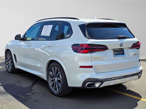 Used 2026 BMW X5 xDrive50e w/ M Sport Package AWD/4WD image 5