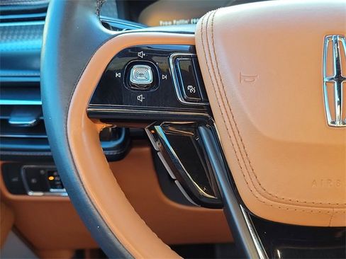 Certified 2022 Lincoln Aviator Black Label w/ Dynamic Handling Package image 16