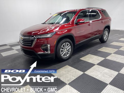 Used 2022 Chevrolet Traverse LT FWD image 1